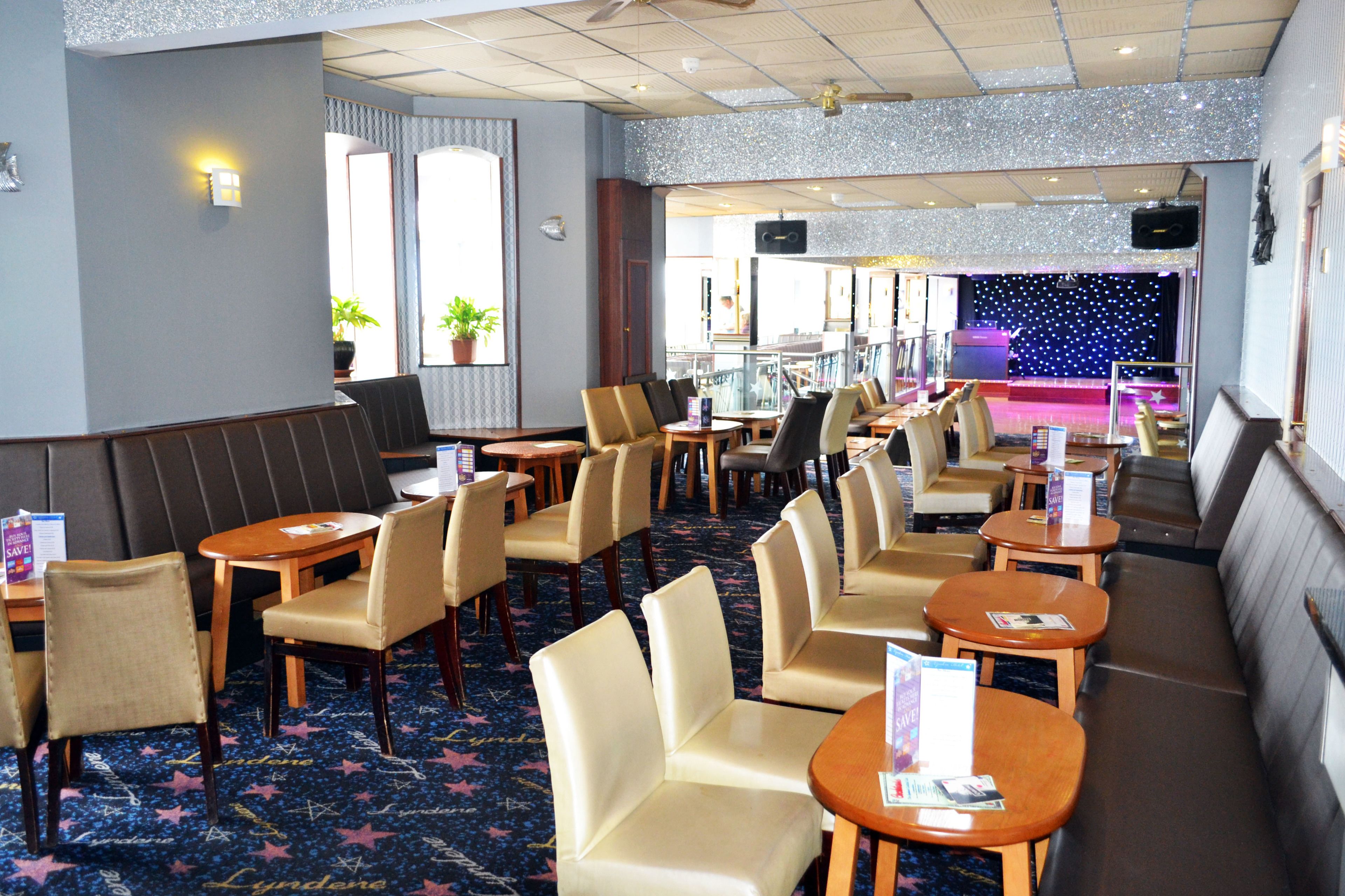 Daily full breakfast (GBP 11 per person)