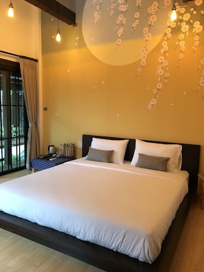 Deluxe Room | Minibar, in-room safe, rollaway beds, free WiFi - Aiims Tales Canal Boutique House (Bangkok)