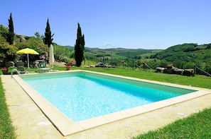 Seasonal outdoor pool - La Rocca della Magione (Monteriggioni)