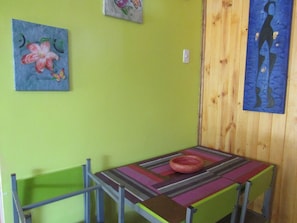 Economy Apartment, 1 Double Bed | In-room dining - Cabañas Lilafken (Pichilemu)
