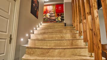 Turkish bath, aromatherapy, hot stone massages, Thai massages