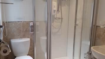 Double Room | Blackout curtains, iron/ironing board, free WiFi, bed sheets