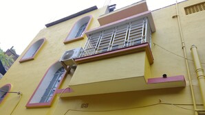 Unclassified image, 2 of 66, button - Jagannath Guest House (Krishnanagar)