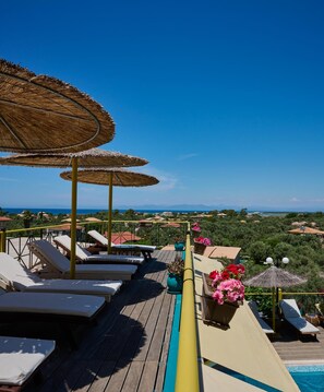 2 piscinas al aire libre, sombrillas, tumbonas