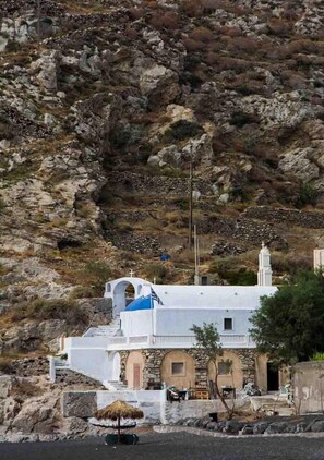 View from property - Sail Inn (Santorini)