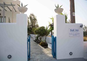 Front of property - Sail Inn (Santorini)