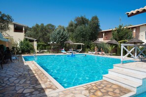 3 outdoor pools