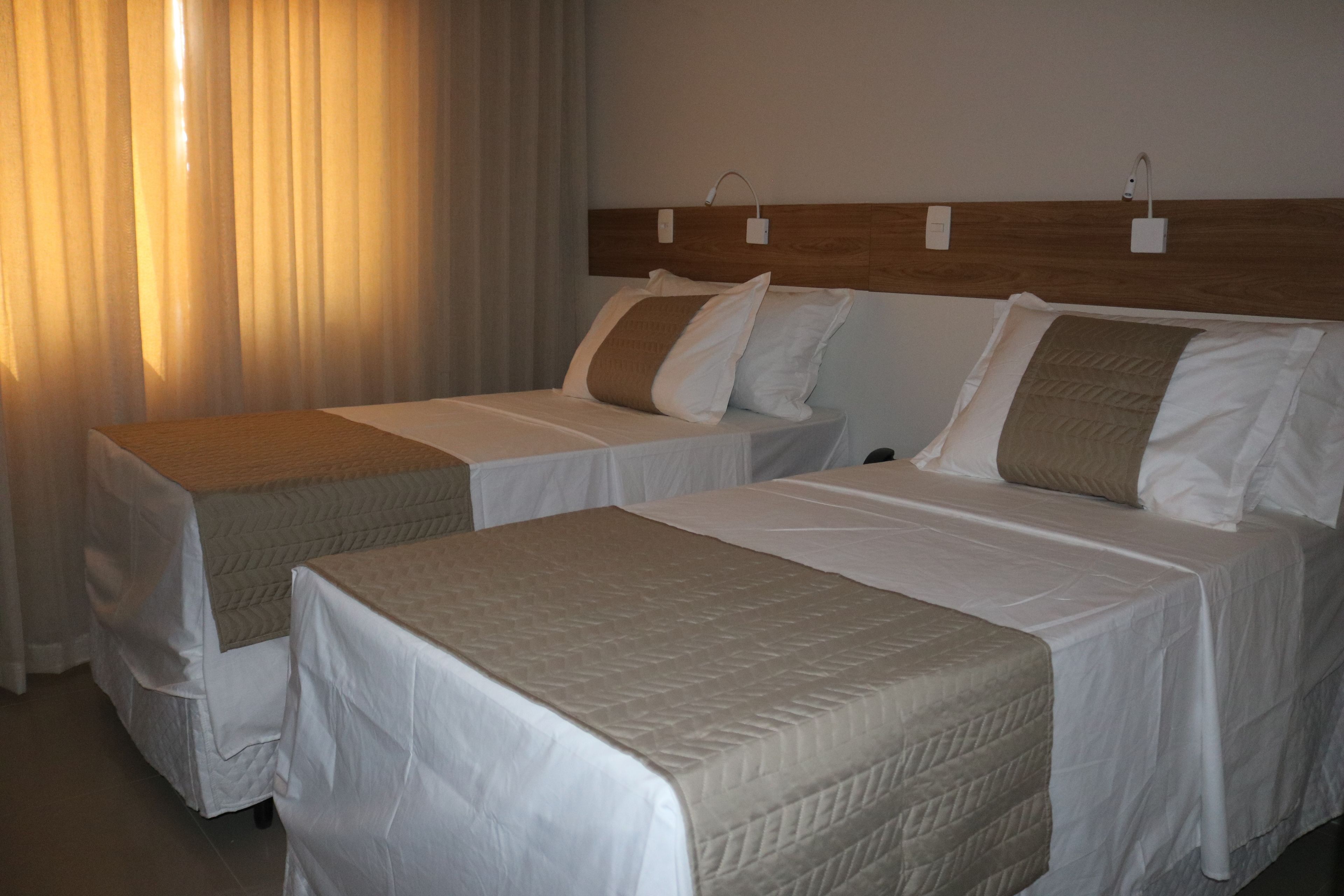 deluxe single room | free wifi, bed sheets, wheelchair access