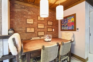 Apartment, 3 Schlafzimmer | Wohnbereich