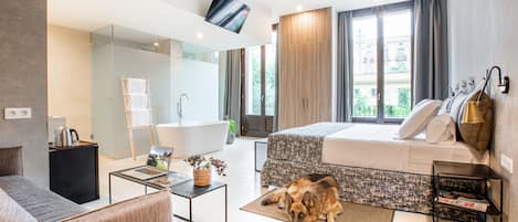 Deluxe Family Room | Pet-friendly