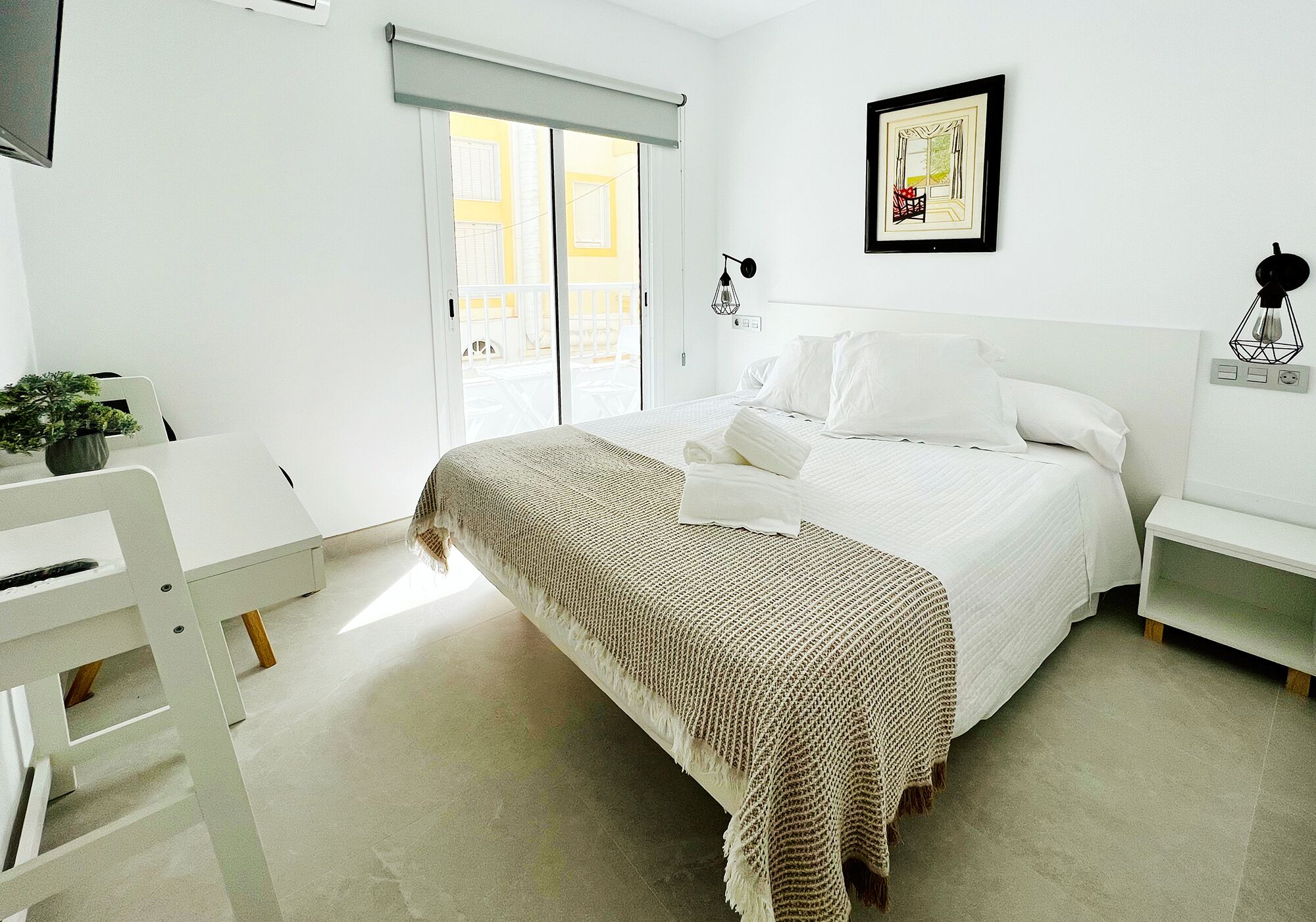 Habitación doble | Escritorio y wifi gratis