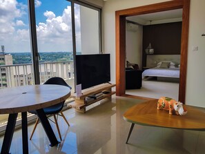 Deluxe Apartment | 1 bedroom, hypo-allergenic bedding, Select Comfort beds, in-room safe - Appartement Lamblin (Abidjan)