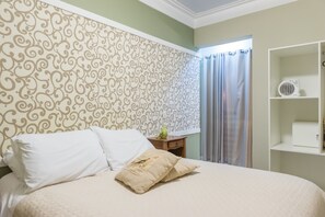 Junior-sviitti, lanai (02) | Pimennysverhot