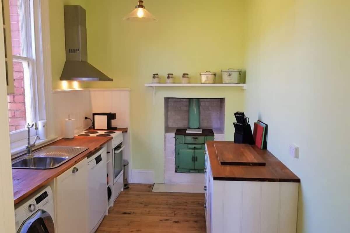 Private kitchen | Espresso maker, coffee/tea maker, fridge, microwave