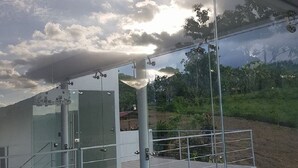 Terrace/patio - The Glass House Arenal Rentals (Peñas Blancas)
