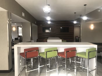 Breakfast area at Nobile Hotel Parkway at Celebration Orlando