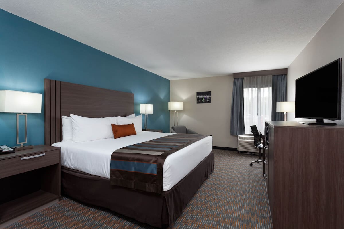 In-room safe, iron/ironing board, free WiFi, bed sheets