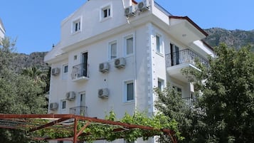 Entrada de la propiedad