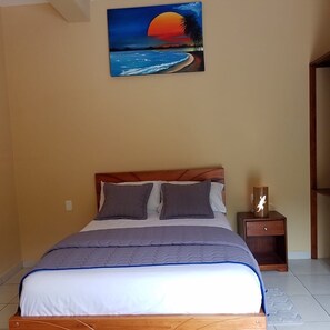 Desk, free WiFi - Hotel Soberao (Tachina)