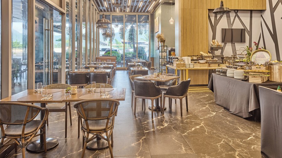 Summit Hotel Tacloban