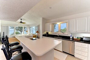 Fridge, microwave, oven, stovetop - Unit #317 Sand Cay Beach Resort Gulf Front 7 night minimum (Longboat Key)