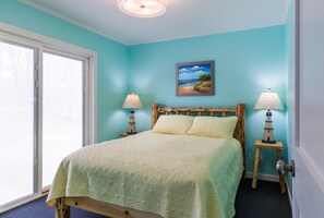 2 bedrooms, desk, iron/ironing board, free WiFi