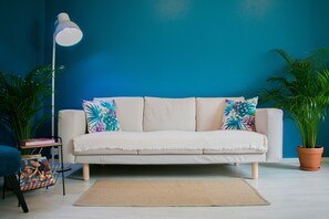 Télévision, livres, vidéothèque