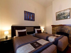 Villa, 2 Bedrooms, Garden View | Interior - Christchurch City & Country Cottages - Brockworth Cottage (Christchurch)