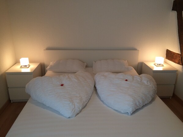 4 habitaciones, wifi gratis y ropa de cama 