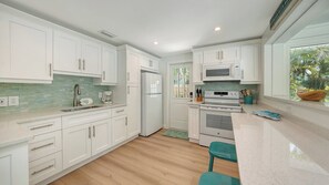 Unclassified image, 3 of 36, button