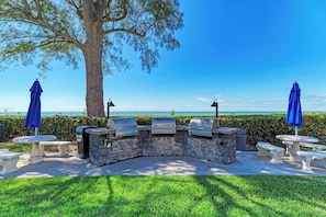 Outdoor dining - Unit #104 Sand Cay Beach Resort Gulf Front (Longboat Key)