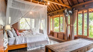 Individually decorated, individually furnished, desk, laptop workspace