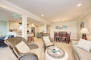 TV, DVD player, books, video library - Unit #115 Sand Cay Beach Resort Gulf View (Longboat Key)