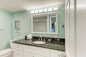 Hair dryer, towels - Unit #209 Sand Cay Beach Resort Pool View (Longboat Key)