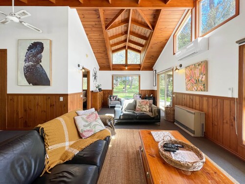 Holiday Heights Cottage mit 3 Schlafzimmern in Halls Gap Bush