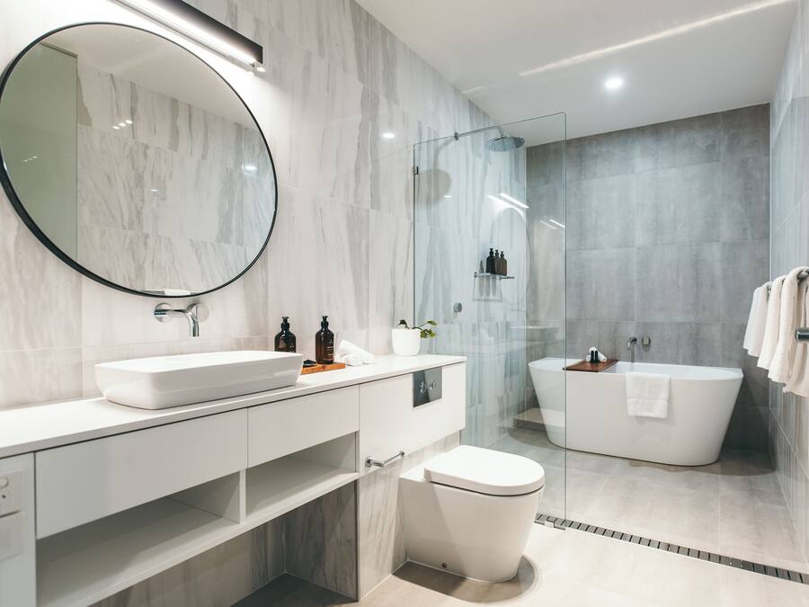 Two Bedroom Pearce Studio | Bathroom