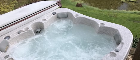 室外 SPA 浴池