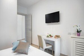 1 habitación, escritorio y insonorización 