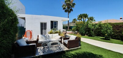 Self Contained Guest House Deluxe Suite