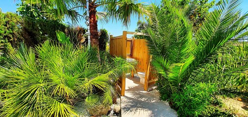 Self Contained Guest House Deluxe Suite