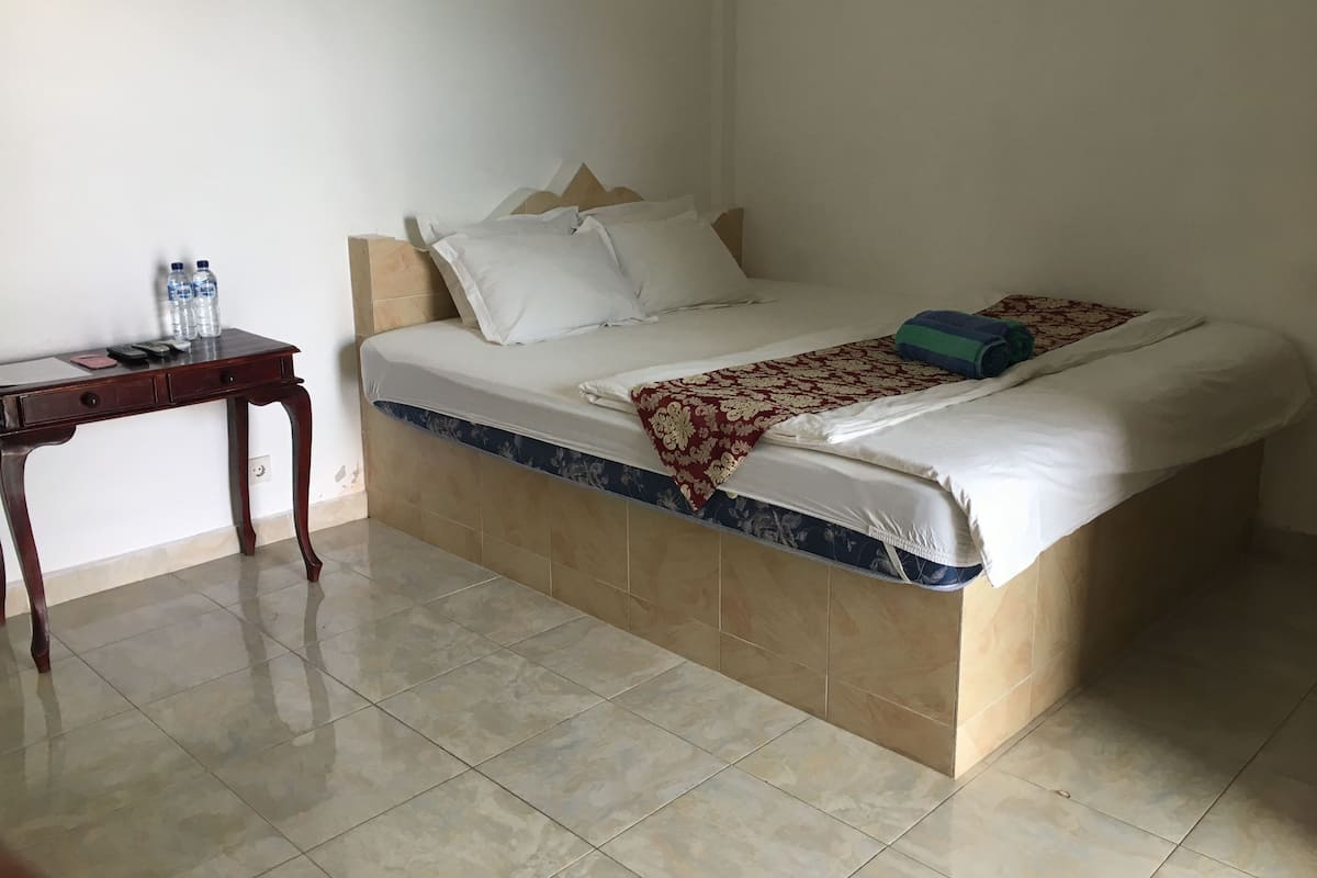 Habitación Deluxe doble | Ropa de cama de alta calidad, minibar, caja fuerte y escritorio