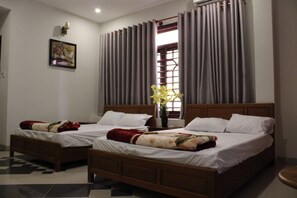 Exterior detail - Motel Minh Thao (Da Nang)