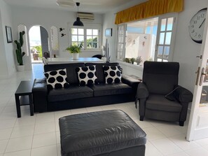 TV, books, music library, video library