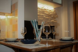 Fridge, microwave, oven, stovetop - Lori's Home near Rome. SPECIAL DISCOUNTS FOR YOU FOR AUTUMN AND WINTER. (Nettuno)