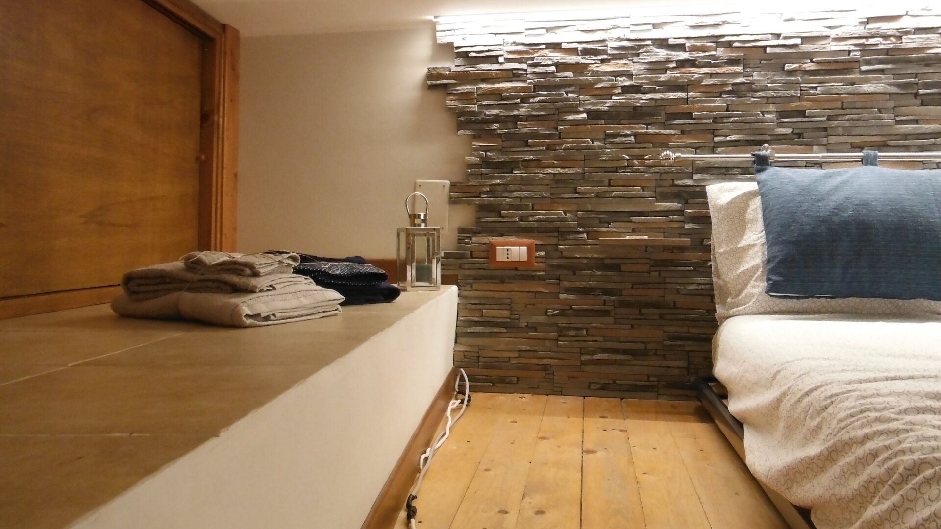 1 camera, ferro/asse da stiro, Wi-Fi, lenzuola