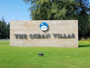 Front of property - Ocean Resort 4 Bedrooms Danang Living (Da Nang)