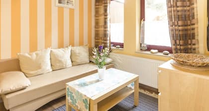 Ferienwohnung mit eigener Terrasse
