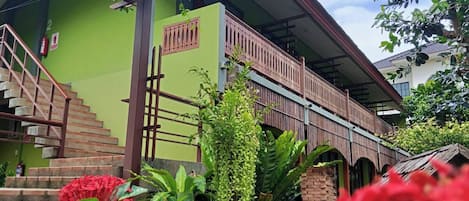 Fachada de la propiedad