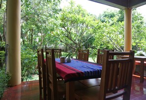 Daily local cuisine breakfast for a fee - AuangKham Resort (Lampang)