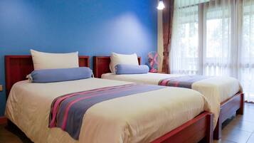 Rideaux occultants, Wi-Fi gratuit, draps fournis